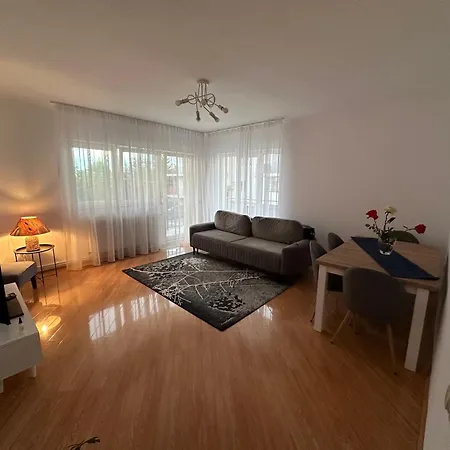 Apartment Sunny Apartament With Free Parking Cluj-Napoca